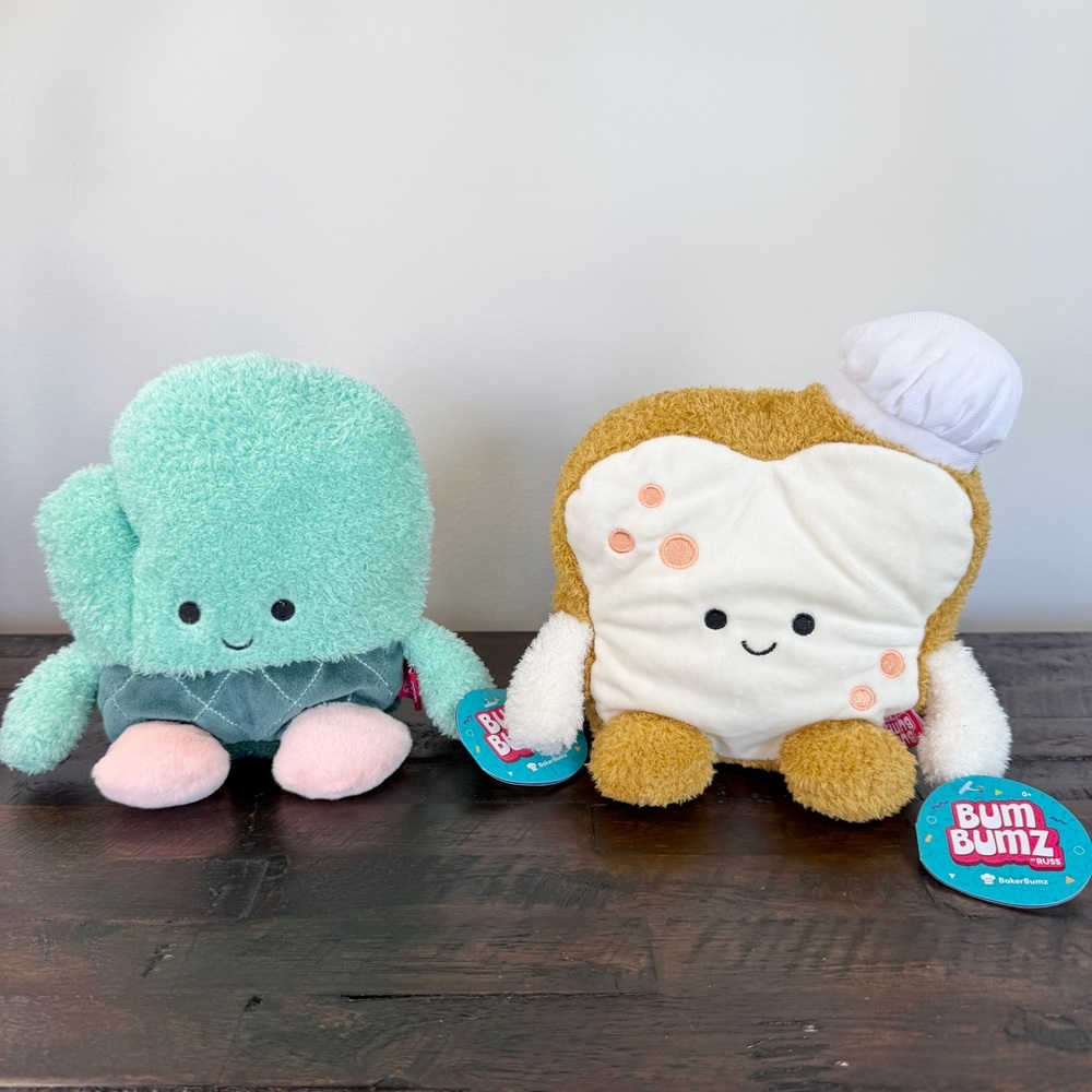 BumBumz by Russ BakerBumz Set of Omar Oven Mitt & Barb Bread Plush Toy NEW